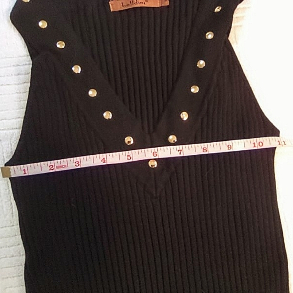 Black sleeveless top